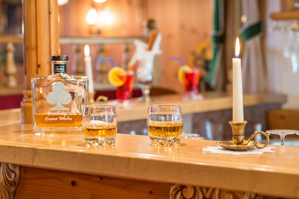 Familien- & Vitalhotel Auenhof フルプメス エクステリア 写真