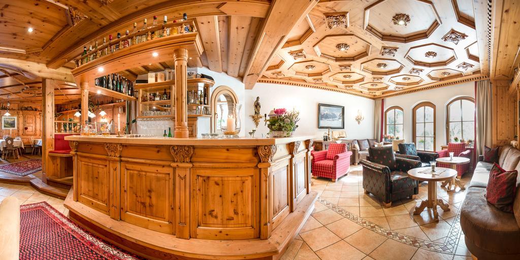 Familien- & Vitalhotel Auenhof フルプメス エクステリア 写真