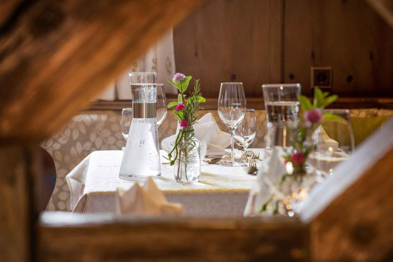 Familien- & Vitalhotel Auenhof フルプメス エクステリア 写真