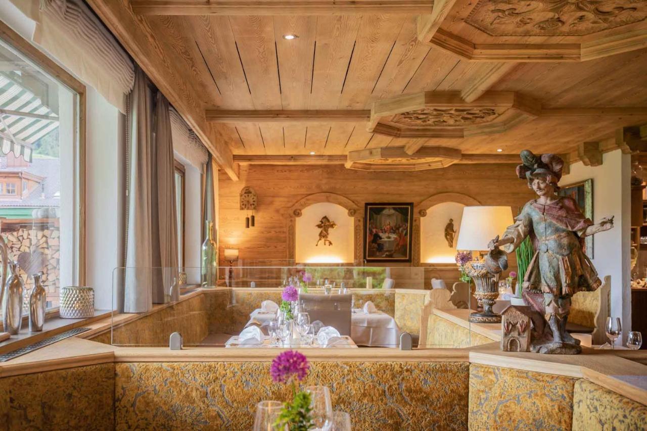 Familien- & Vitalhotel Auenhof フルプメス エクステリア 写真