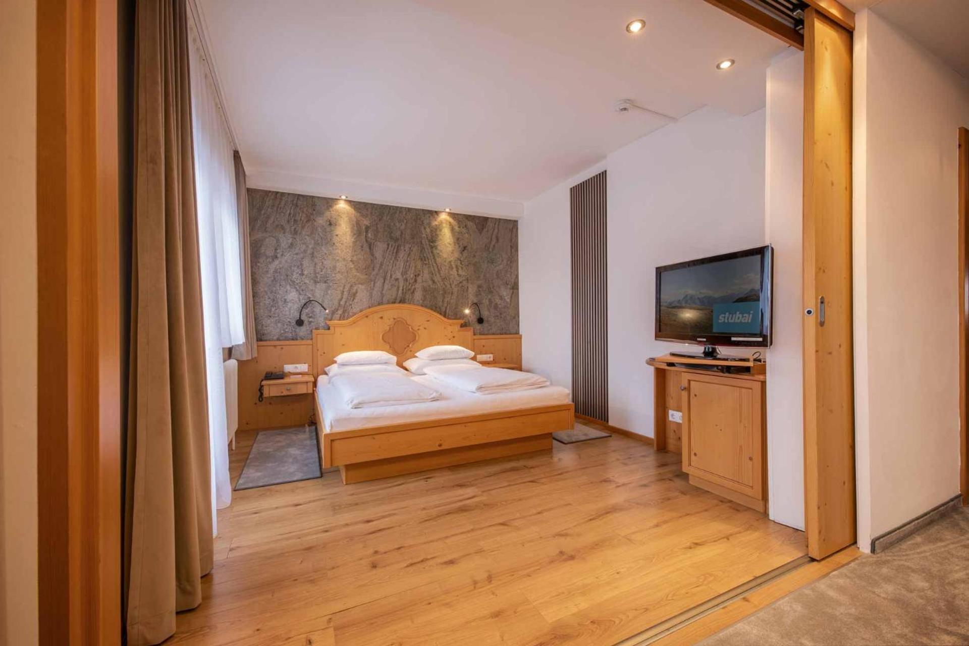 Familien- & Vitalhotel Auenhof フルプメス エクステリア 写真